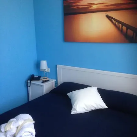 Perla Del Mare Affittacamere Campofelice Di Roccella Kamer foto